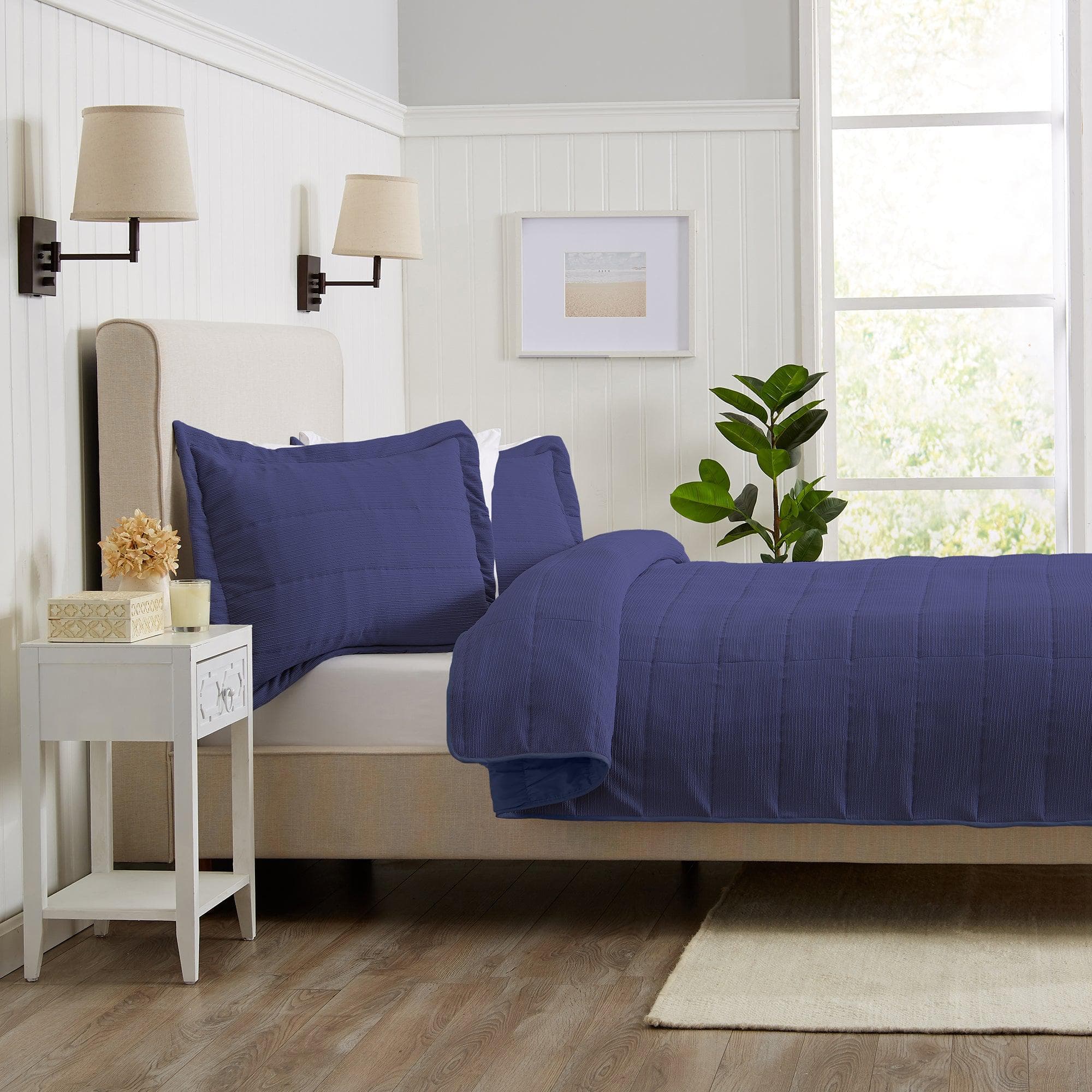 3 Piece Textured Striped Quilt Set - Ellie Collection - Image 3