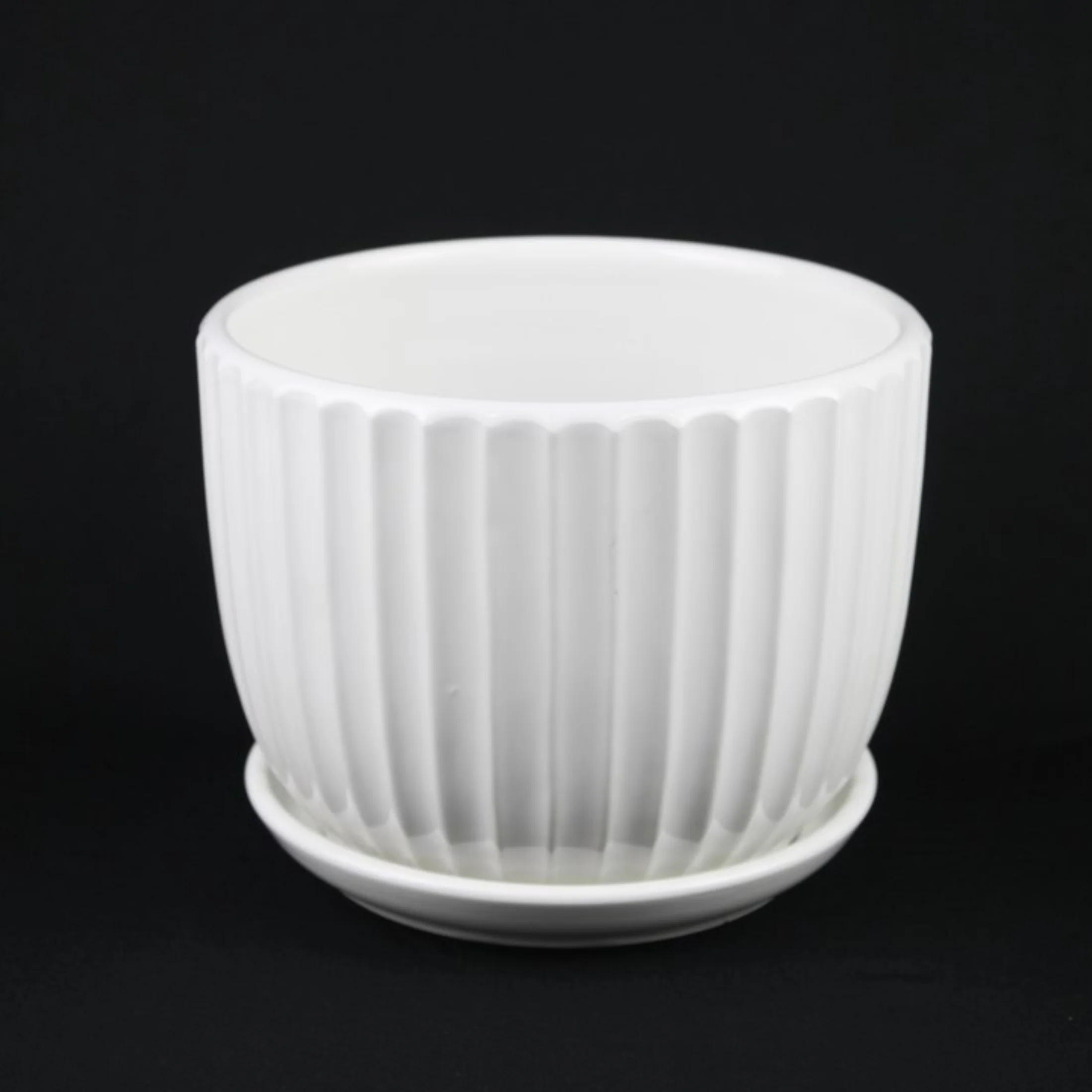 3-Piece White Ceramic Planter Pot Set with Vertical Fluted Design & Matching Saucers - Image 6