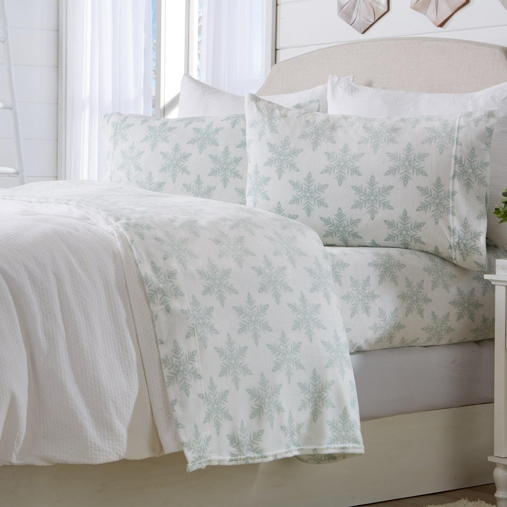 4-Piece Printed Plush Sheet - Velvet Luxe Collection - Image 16