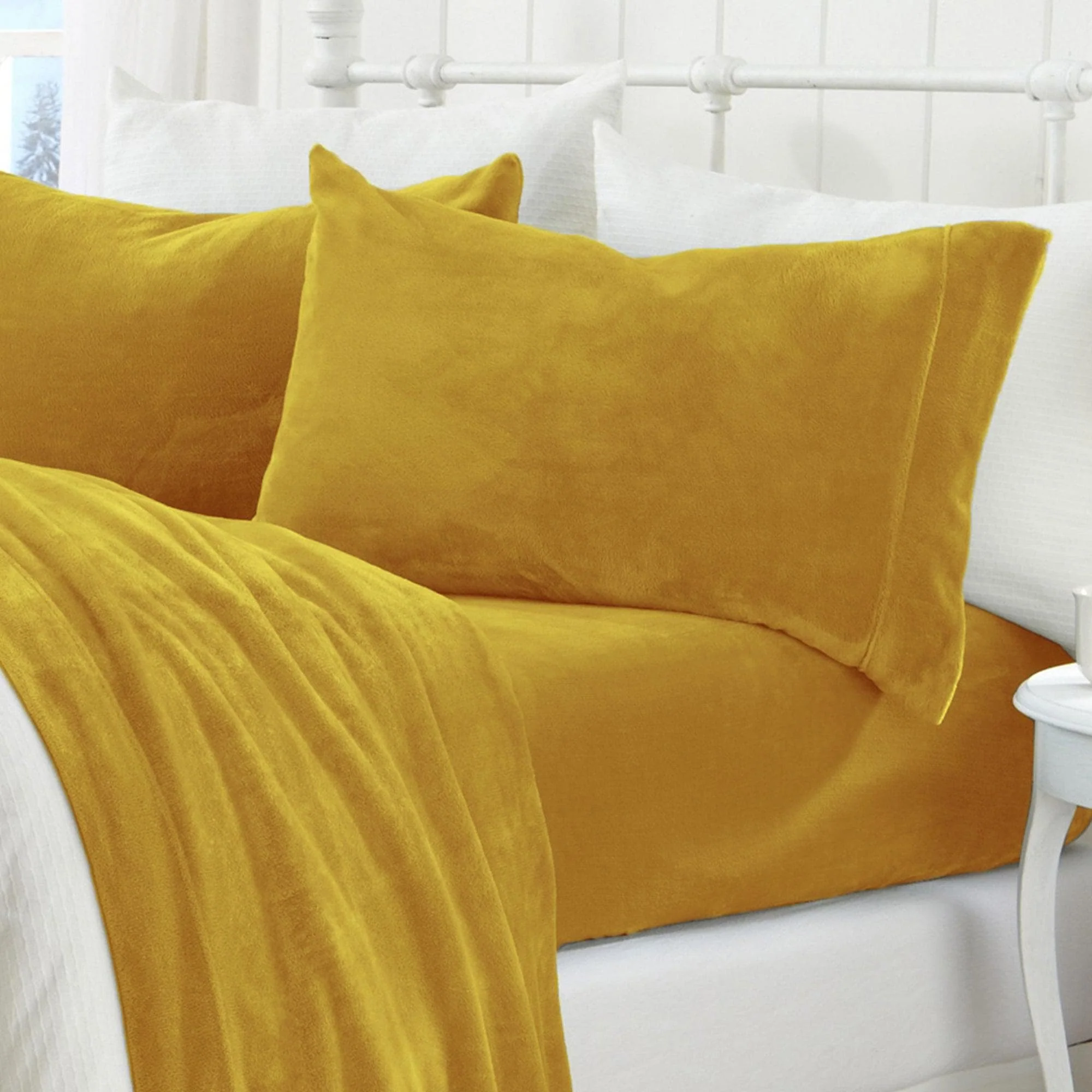 4-Piece Solid Plush Sheet - Velvet Luxe Collection - Image 68