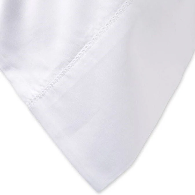 600 Thread Count Hemstitch Sheet Set - Image 3