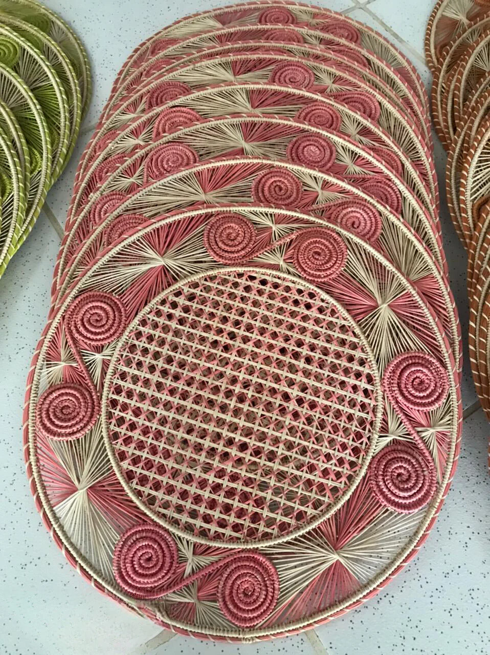 Caracol Handwoven Iraca Placemat - Image 8