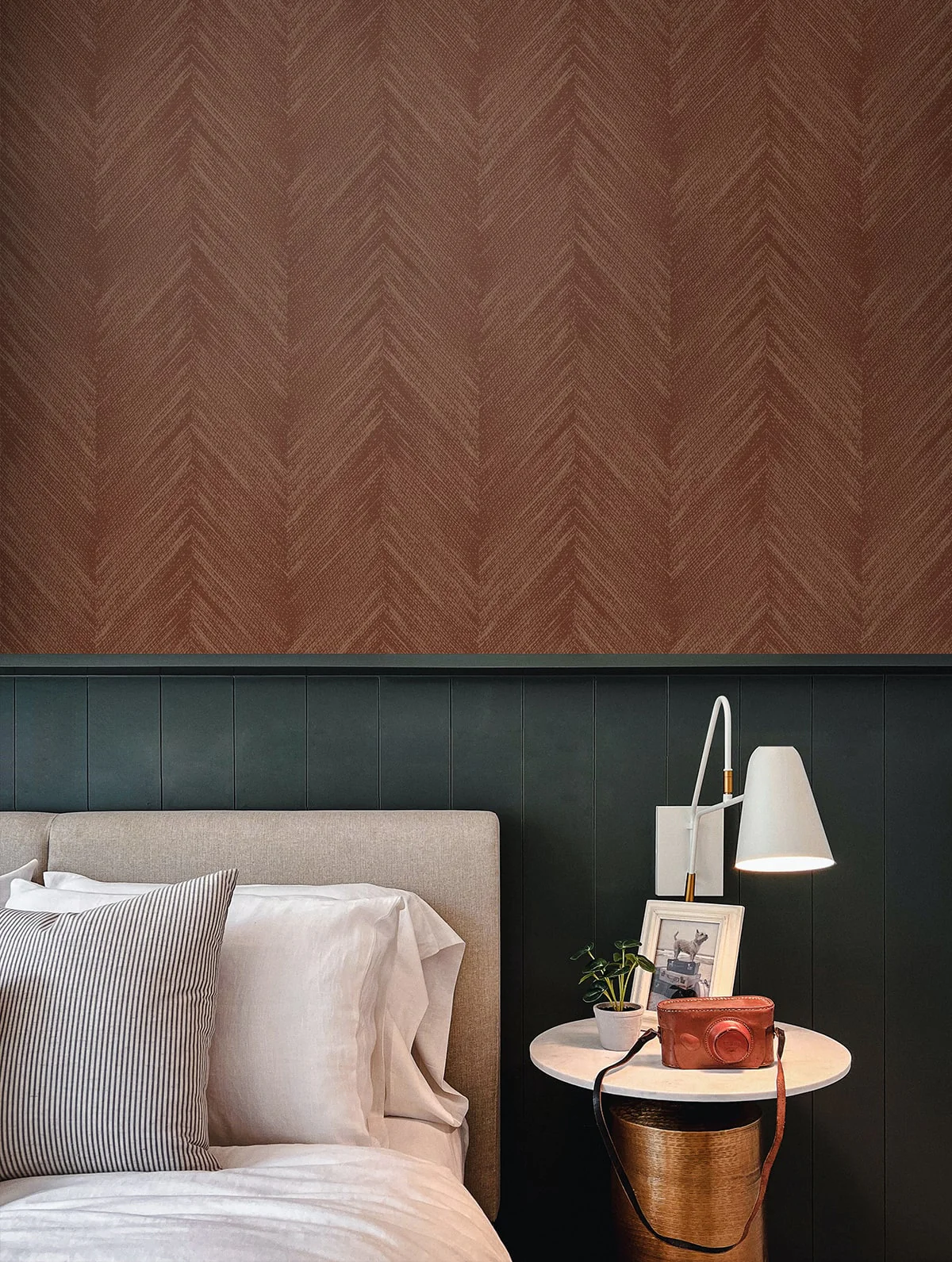 Geometric Textures Otto Chevron Unpasted Wallpaper - Image 5