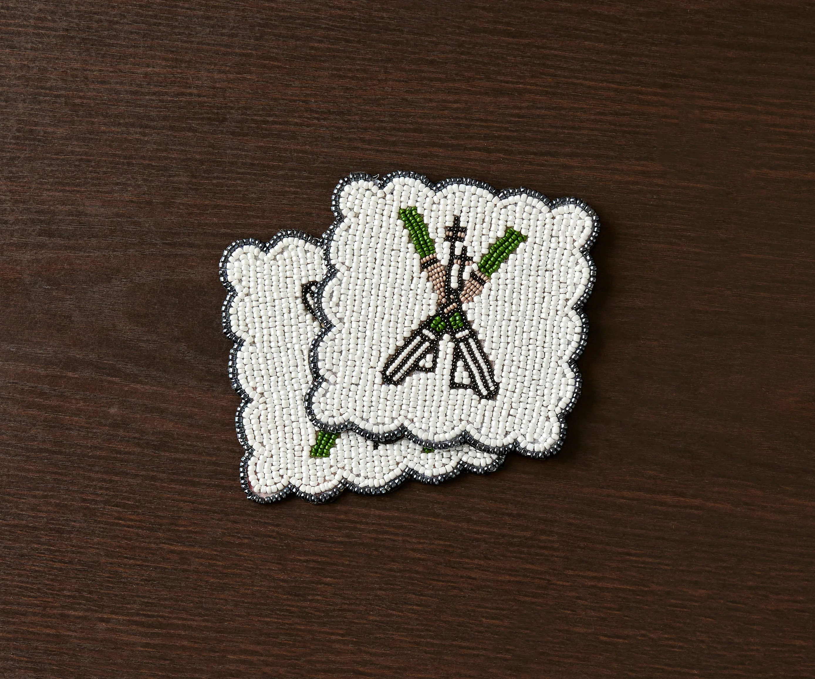 Handmade Beaded Ski Coaster with Pearls – Elegant Black, White, and Green - Image 3
