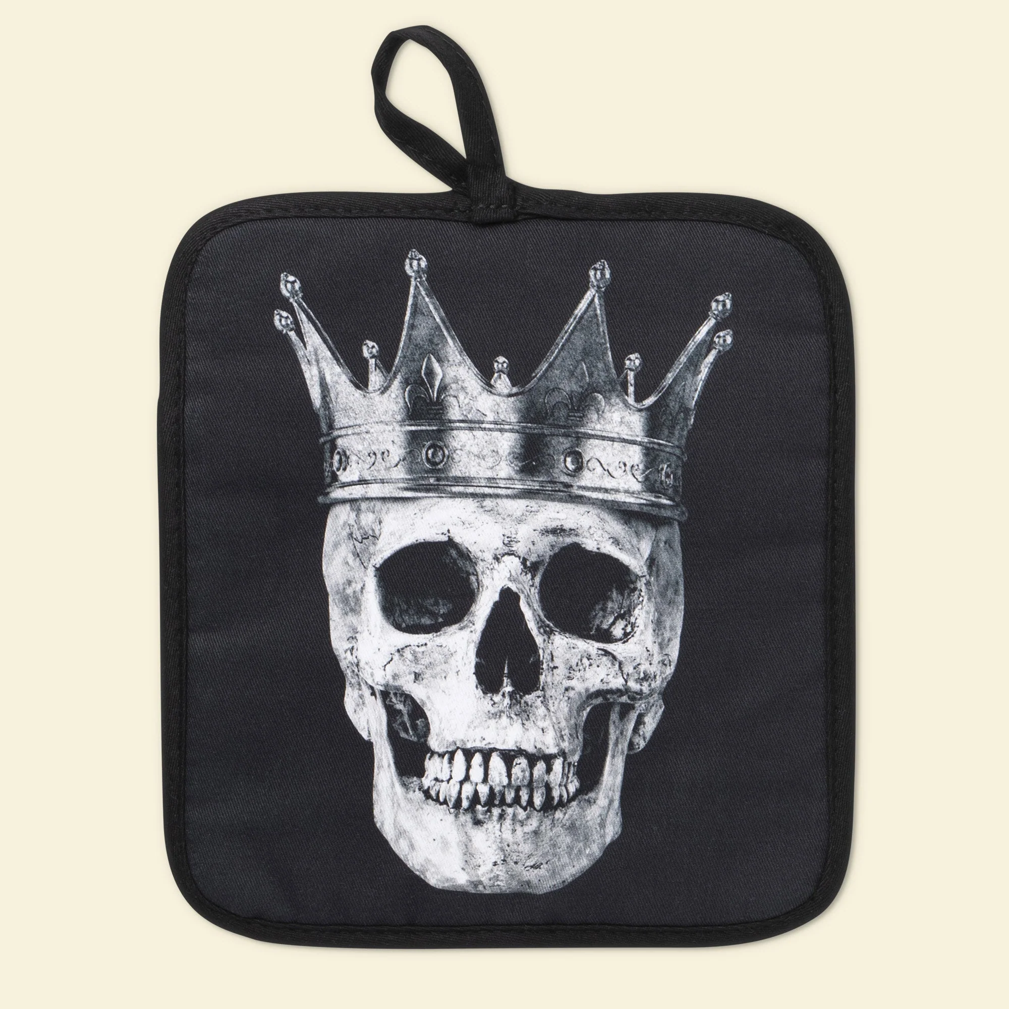 King And Queen Black Skull Oven Mitts And Potholder Set - Image 4