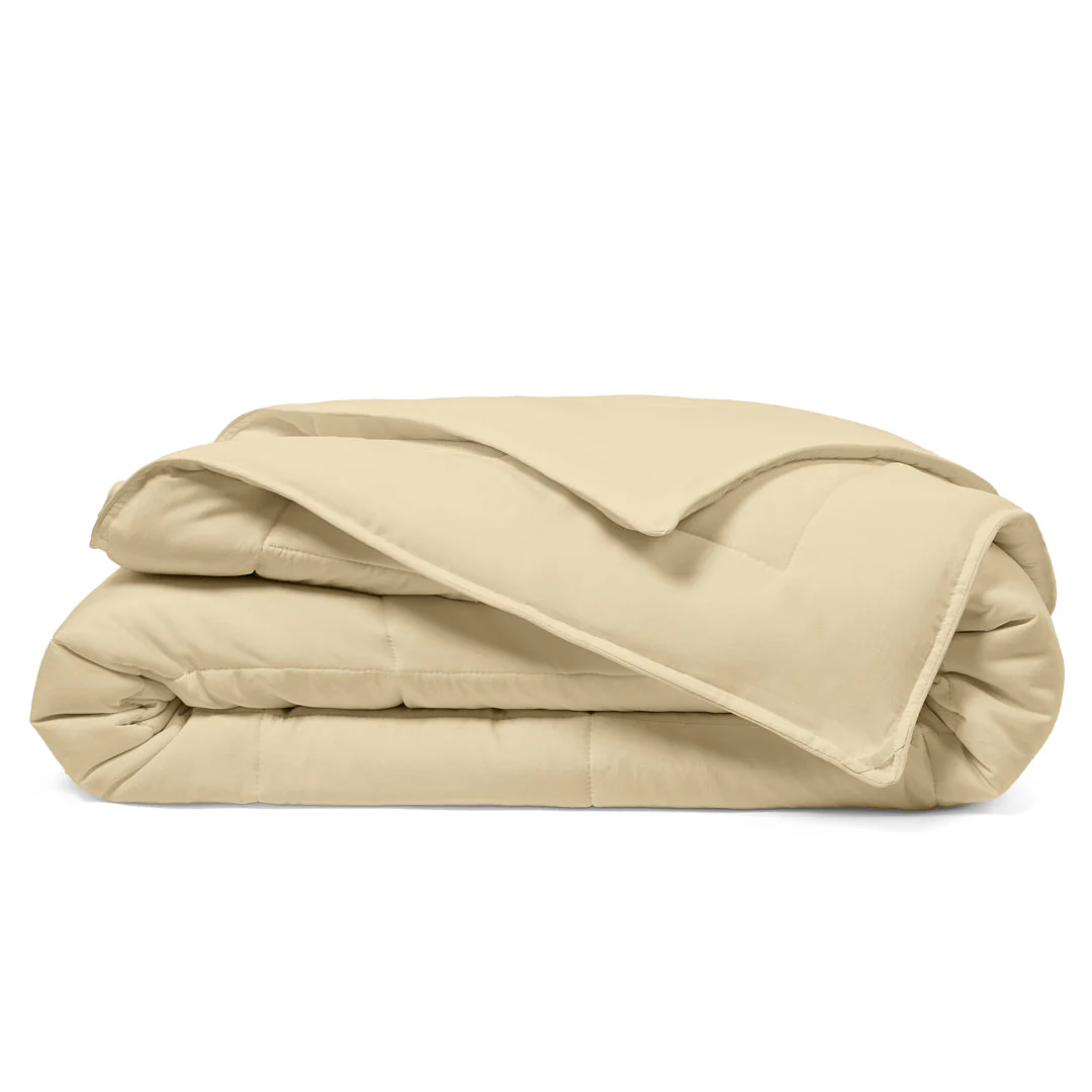 Luxury Down Alternative Comforter - Image 5