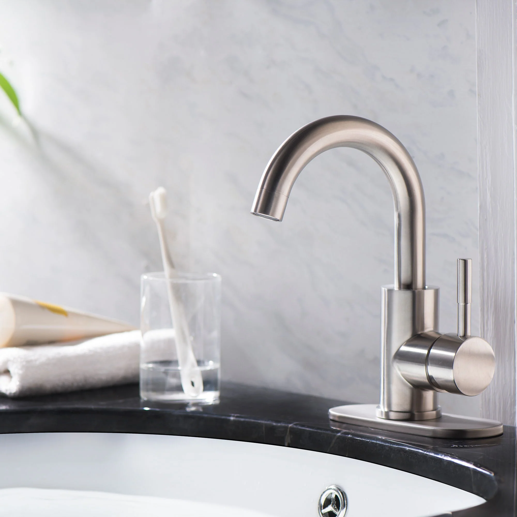 Modern Bathroom Faucet Single Hole Single Handle - Image 5