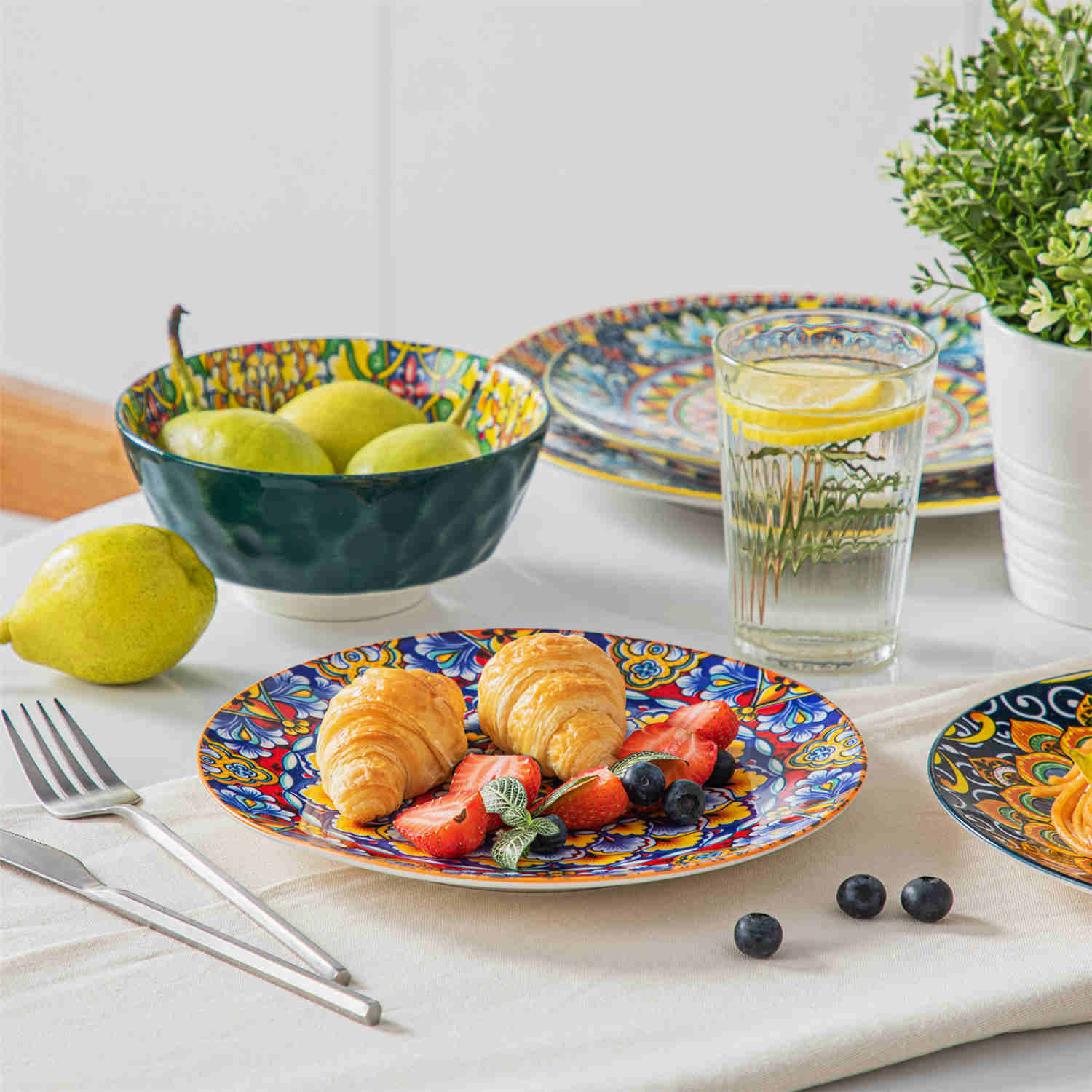 Simi Salad Plates Set of 6 - Image 6
