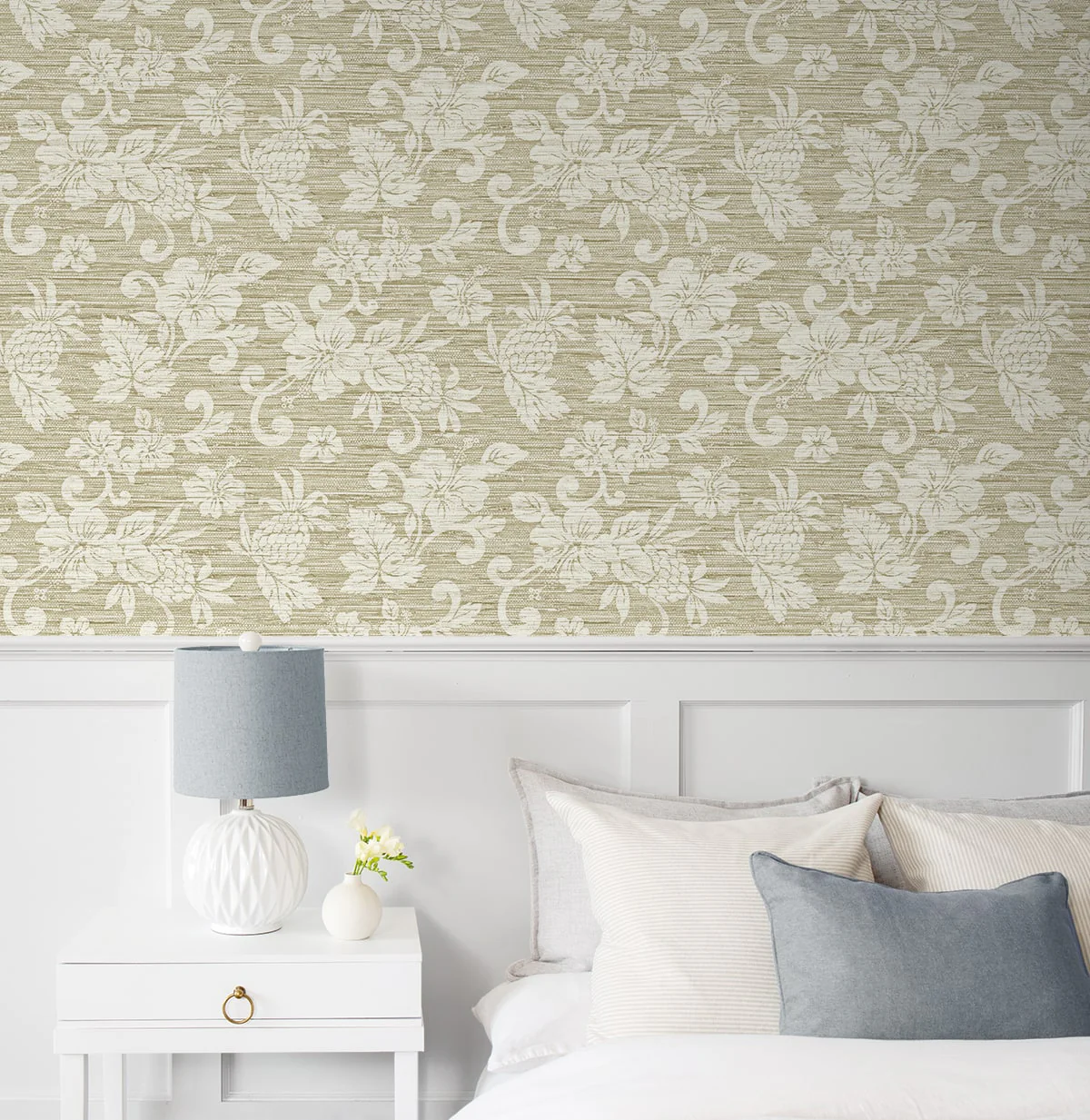 Summer House Juno Island Floral Unpasted Wallpaper - Image 5