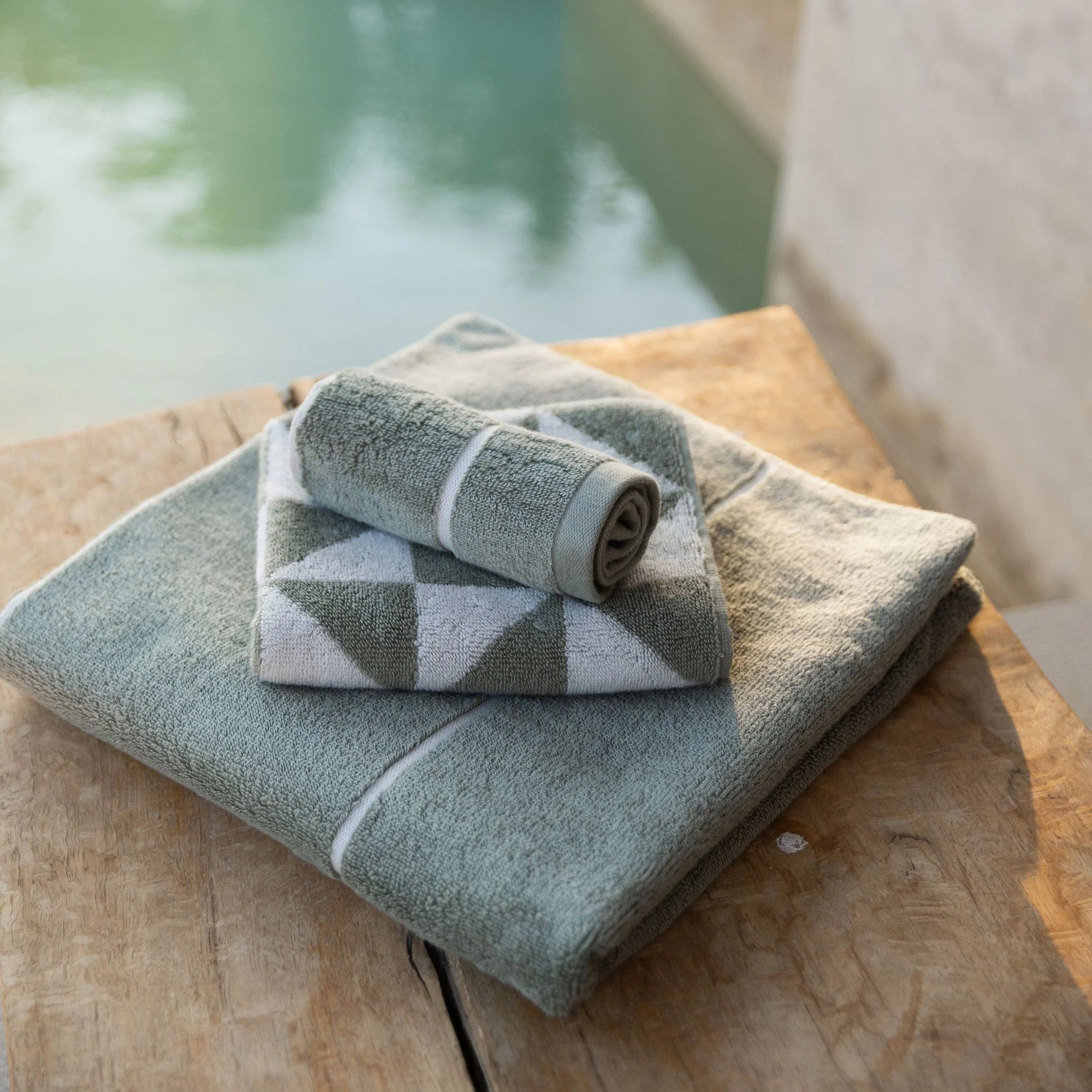 Umbra Towels - Image 4