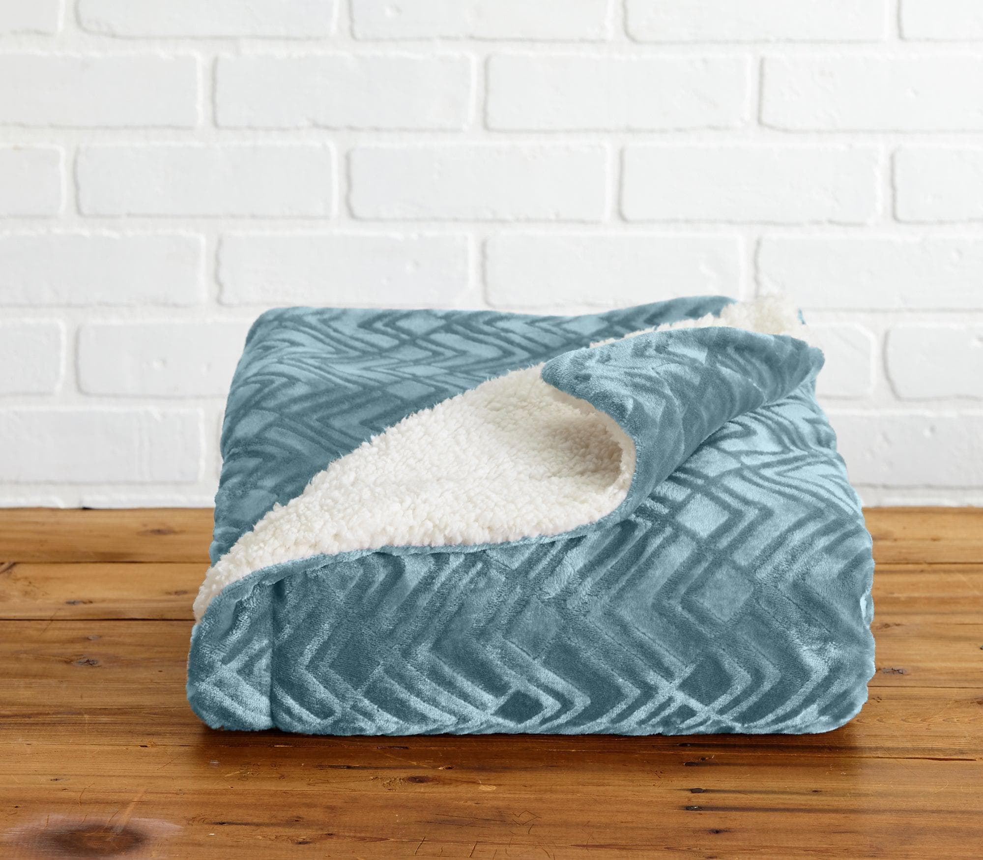 Velvet Plush Sherpa Luxury Bed Blanket - Cielo Collection - Image 46