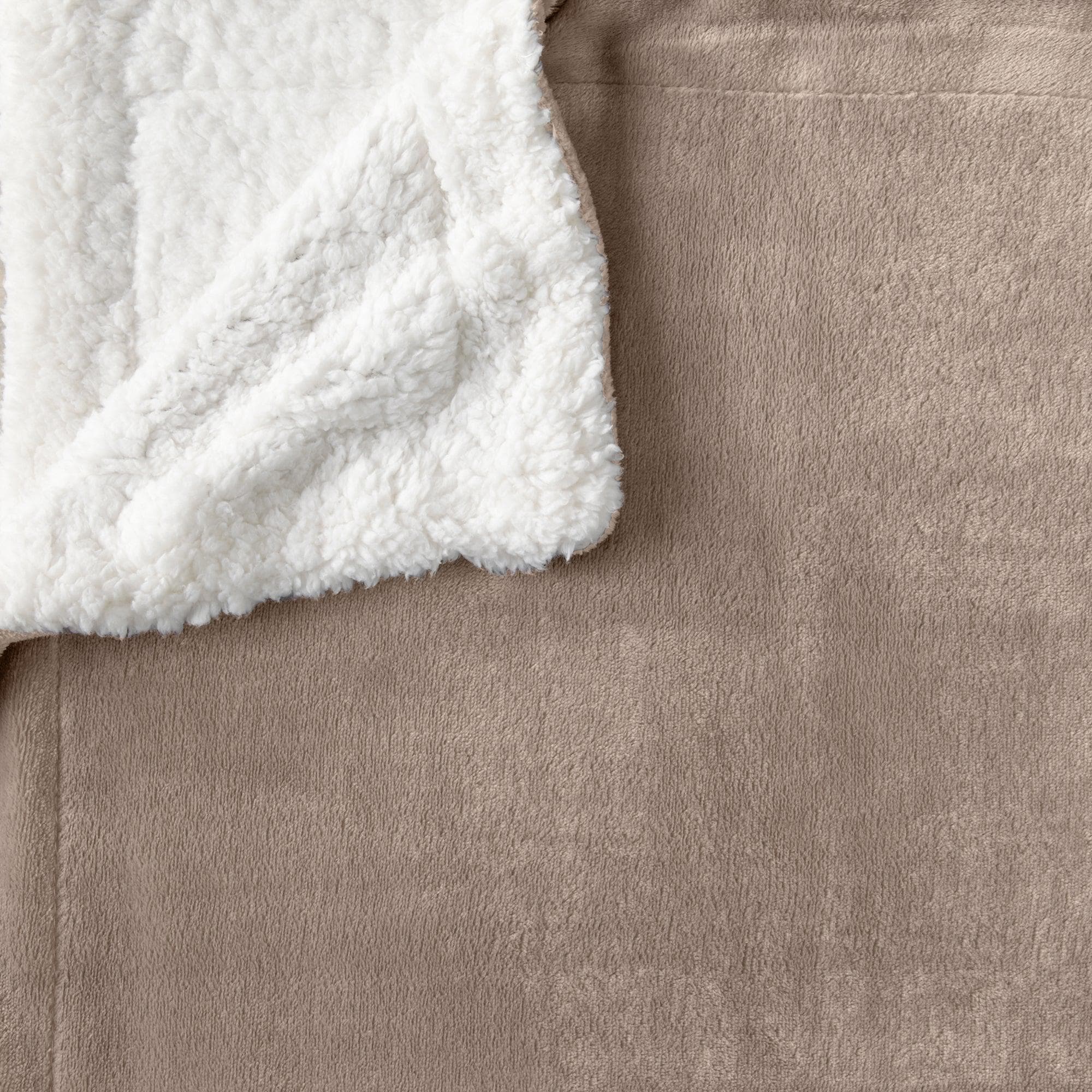 Velvet Plush Sherpa Luxury Bed Blanket - Kinsley Collection - Image 11