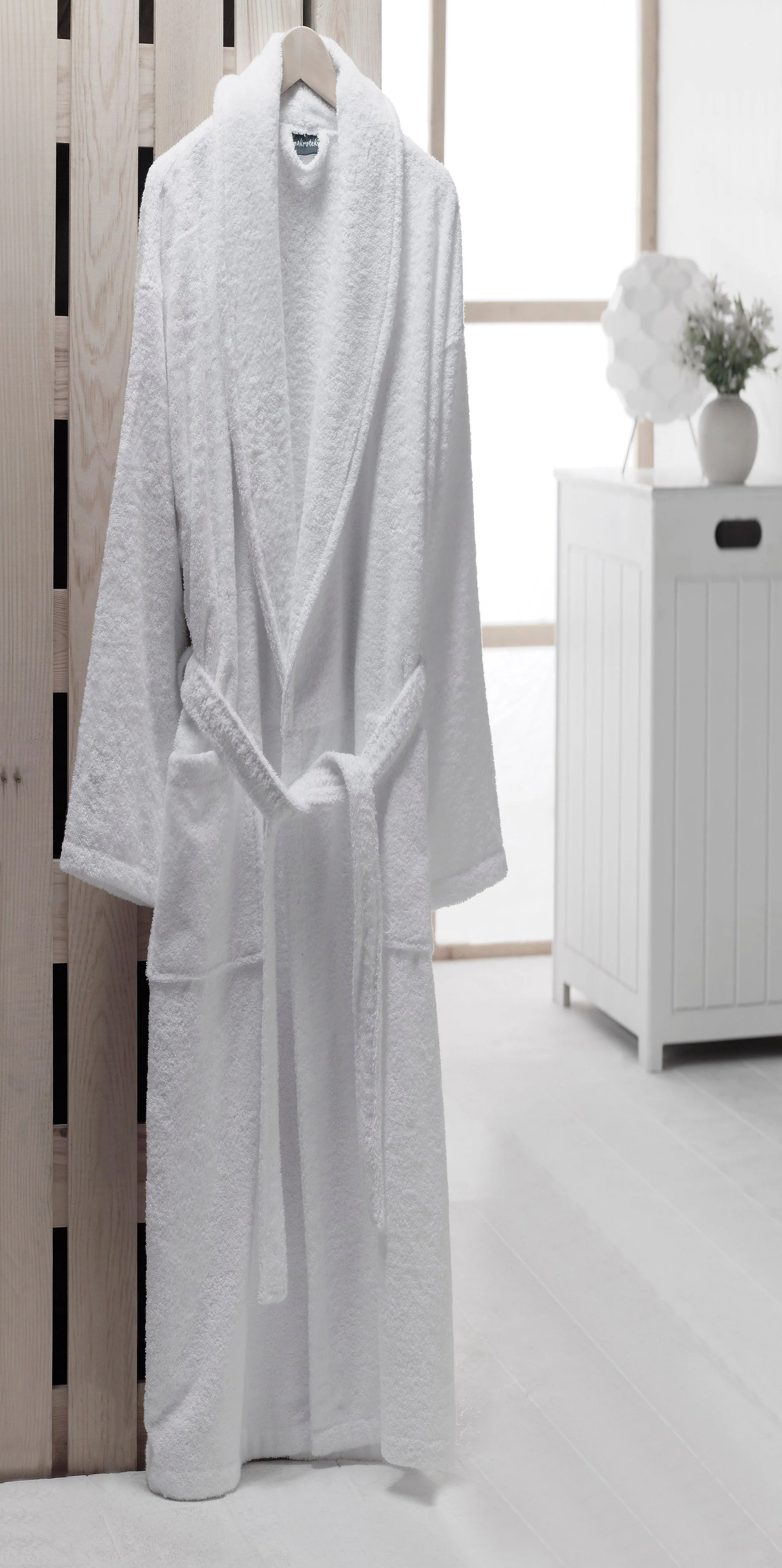 White Shawl Collar Hotel Bathrobe - Unisex - Single Robe - Image 3